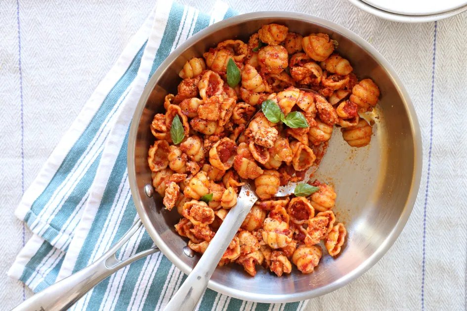 Smoky Tofu Harissa Conchiglie