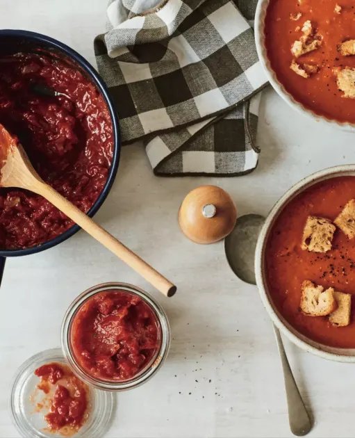 Super Simple Tinned Tomato Pasta — a plant-based Italian recipe by BOSH!