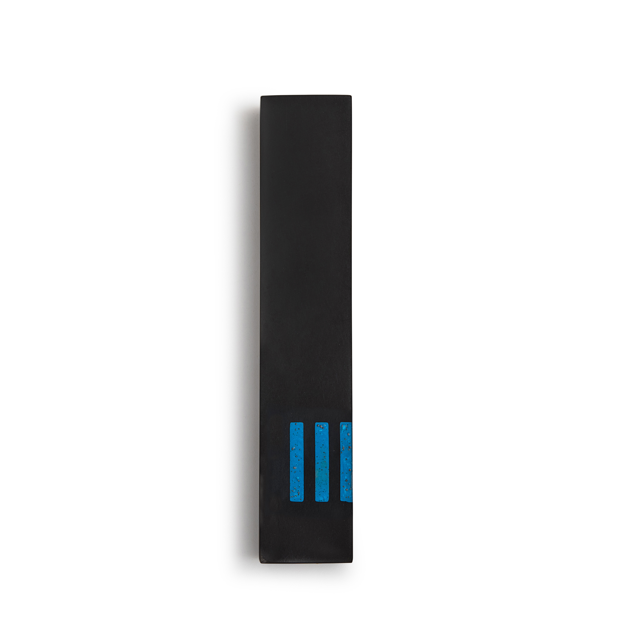 Mézouza Noir Étroite | Shin Bleu Côté