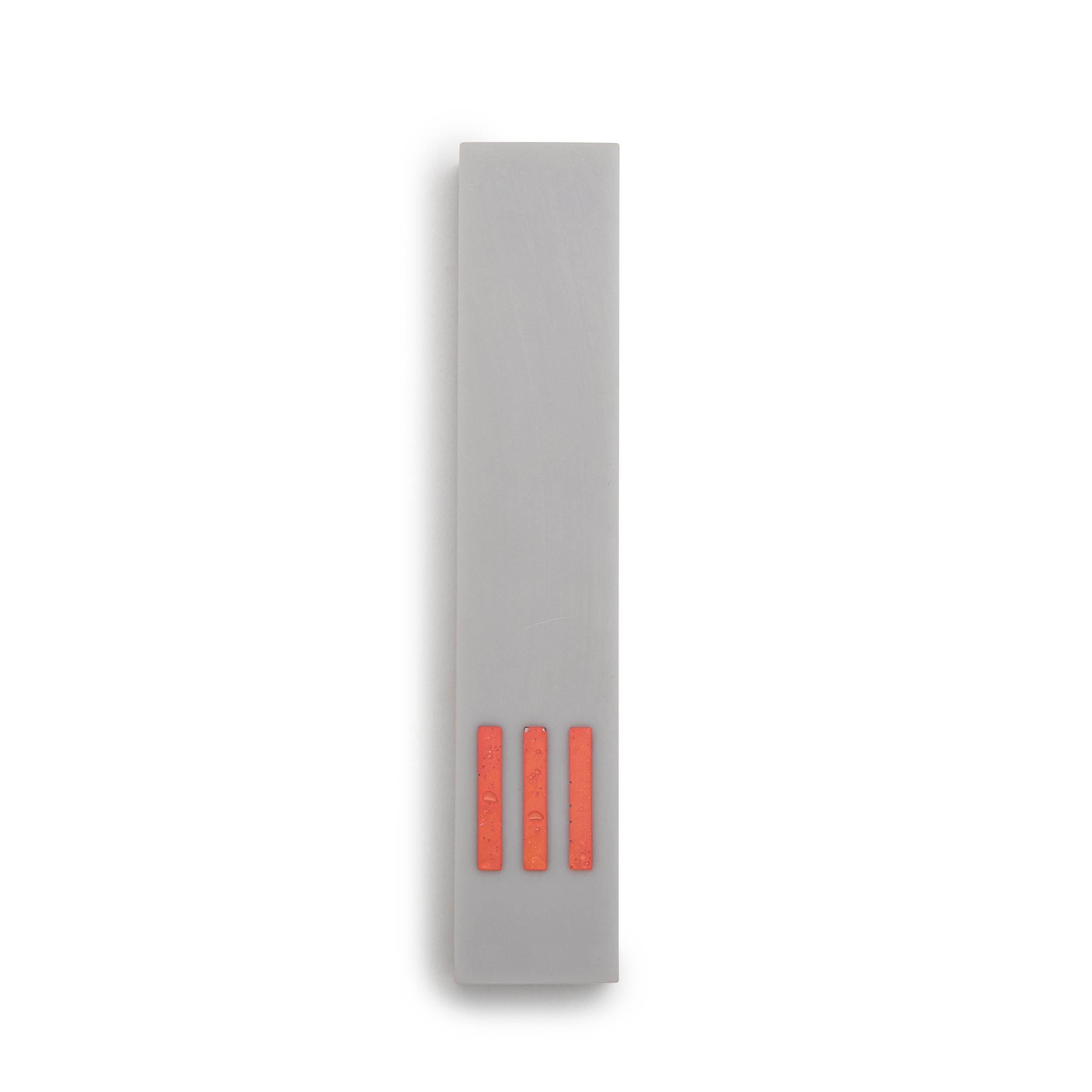 Mézouza Gris Étroite | Shin Orange Centre