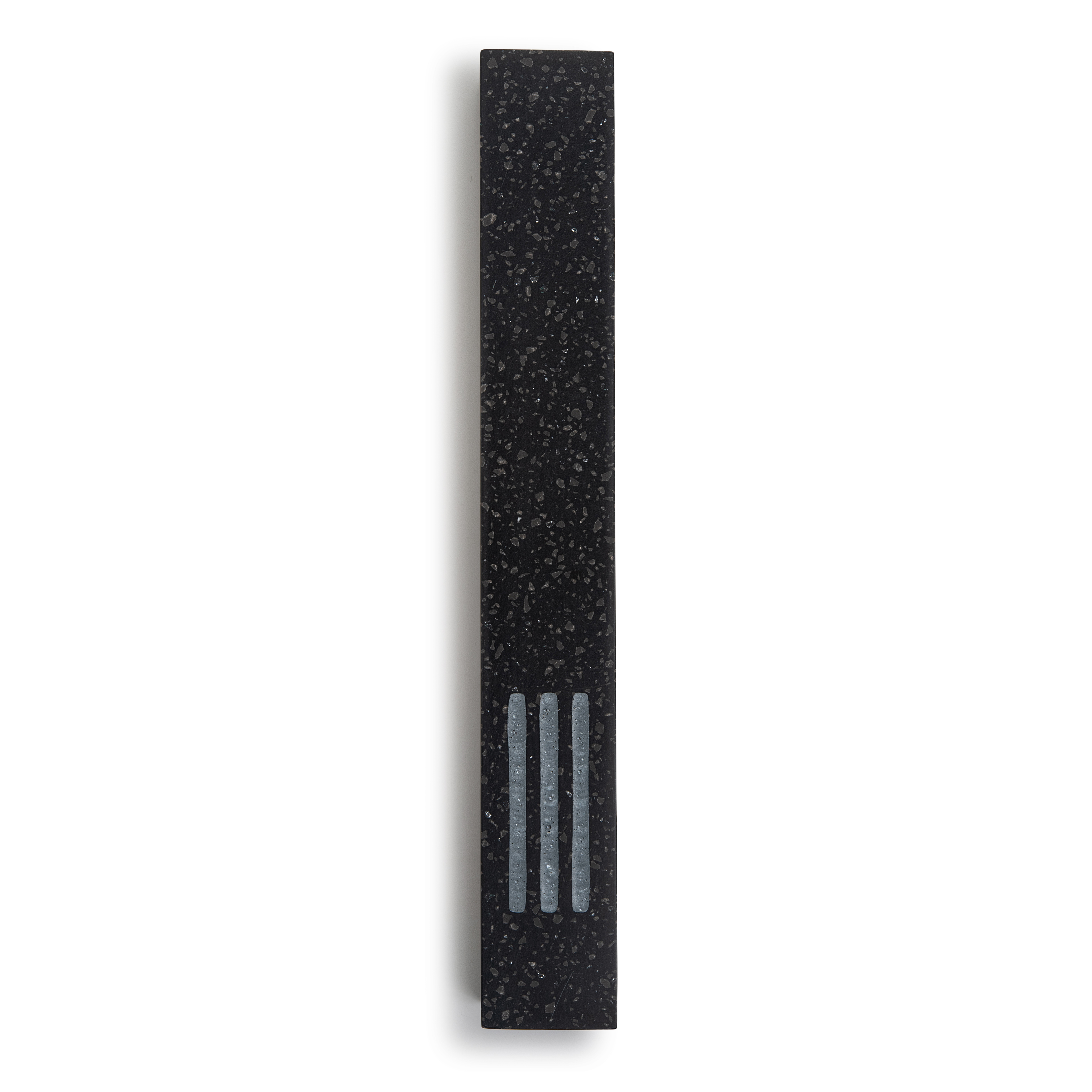 Mézouza Grande | Noir Terrazzo | Shin Gris Centre