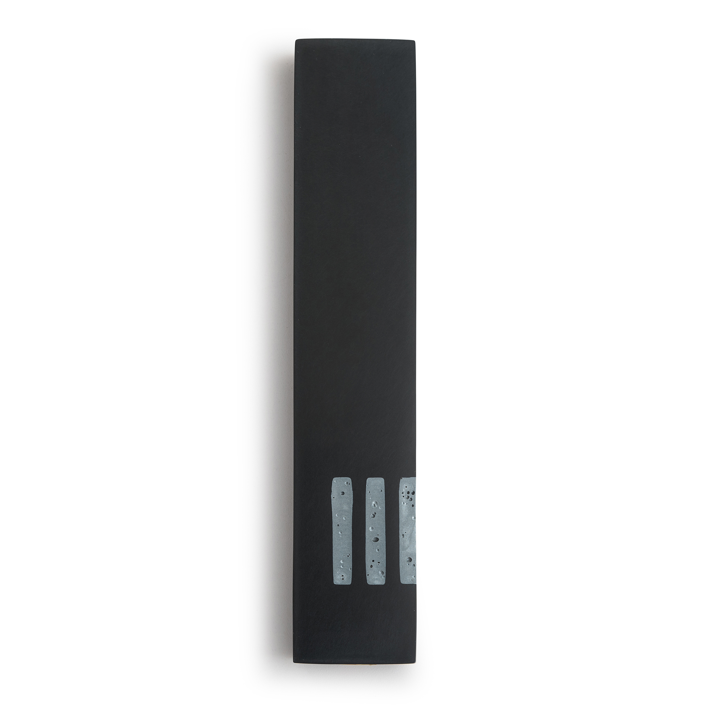 MEZUZAH Black Narrow | Shin Gray Side