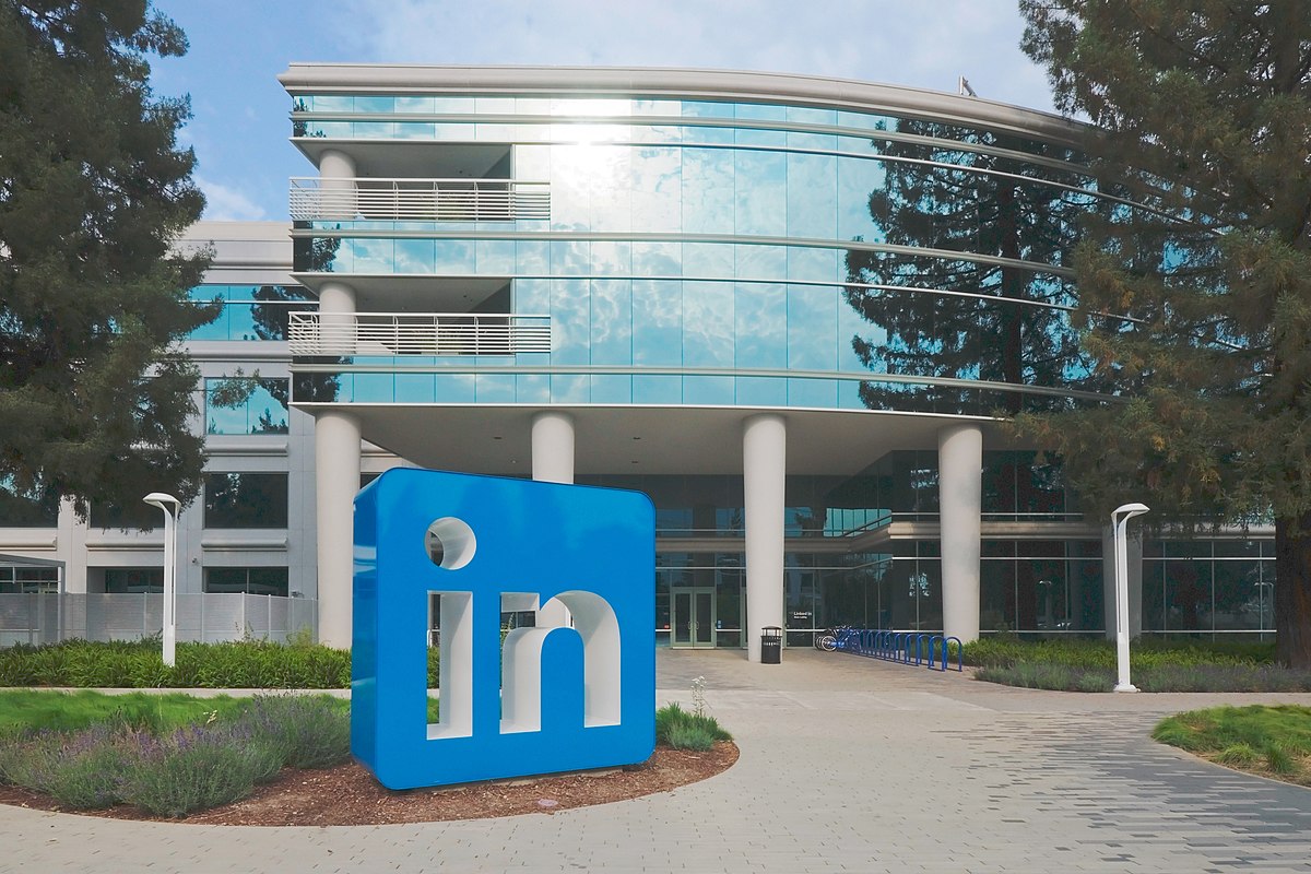 Why Do Most People Abandon LinkedIn After Signing Up?