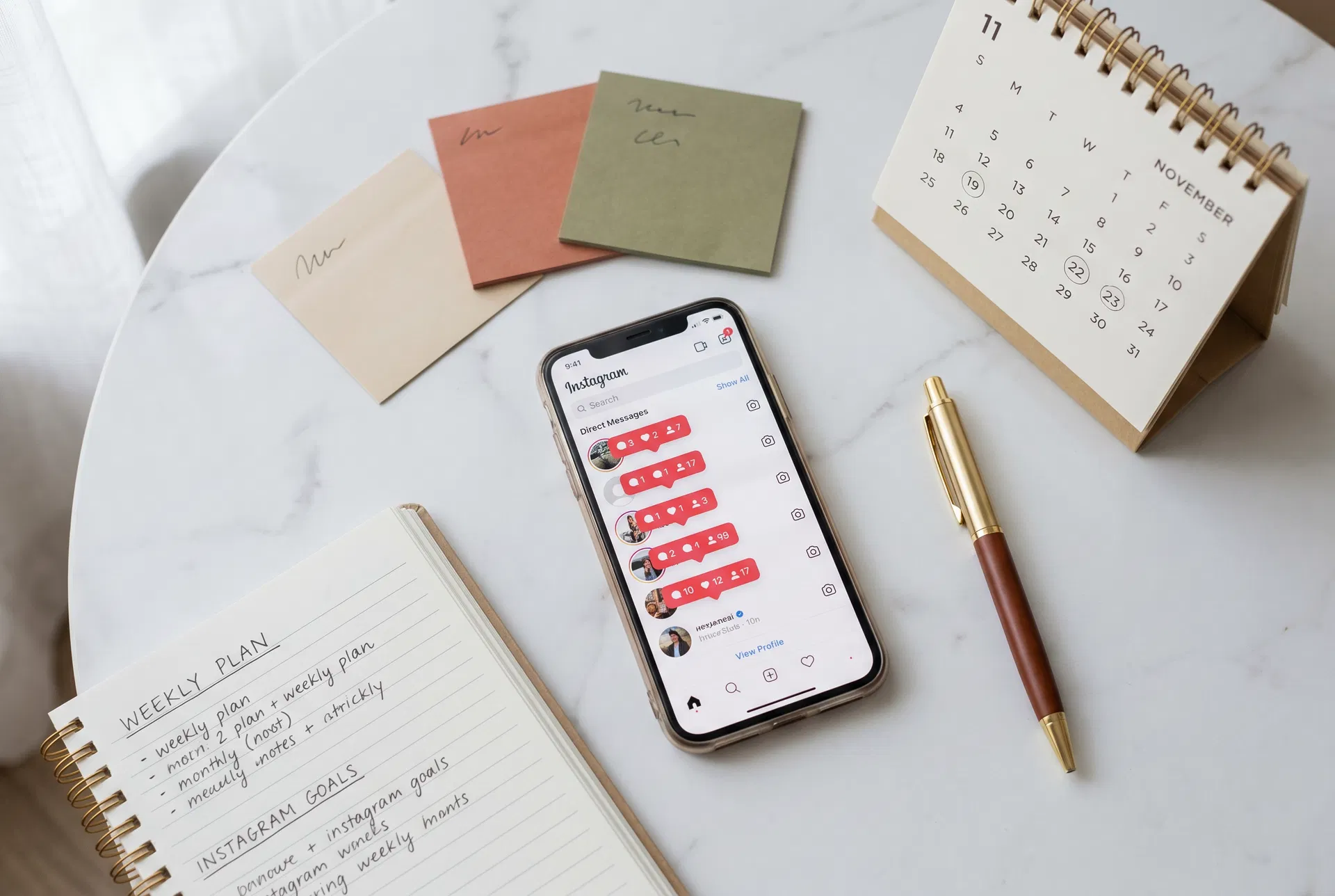 5 signaux qui trahissent une IA en DM Instagram