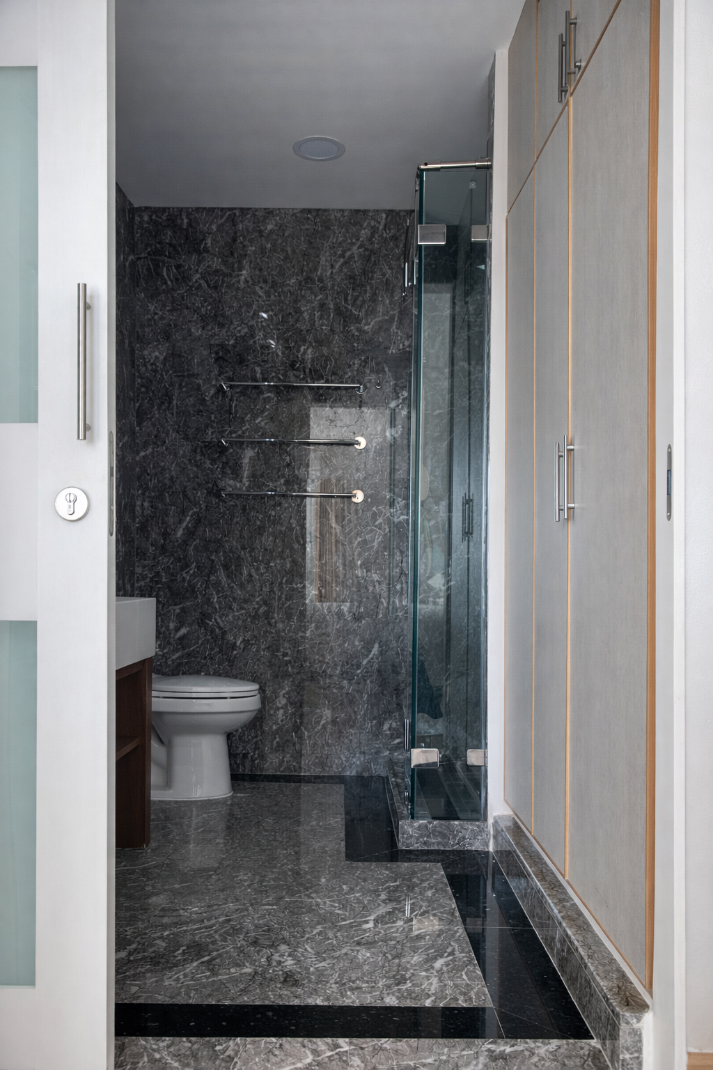 1 Bedroom Condo for Sale at The Sea Condominium (70 SqM) 4