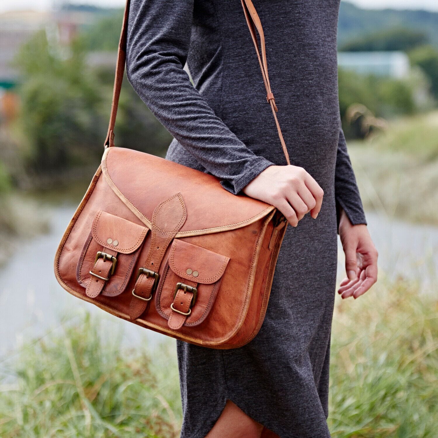 ZI Elegant Crossbody Bag - Premium Leather 6