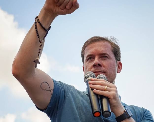 “É metido a valentão e agressor de mulher? Tornozeleira nele!”, dispara Marx sobre nova lei de combate à violência contra mulheres