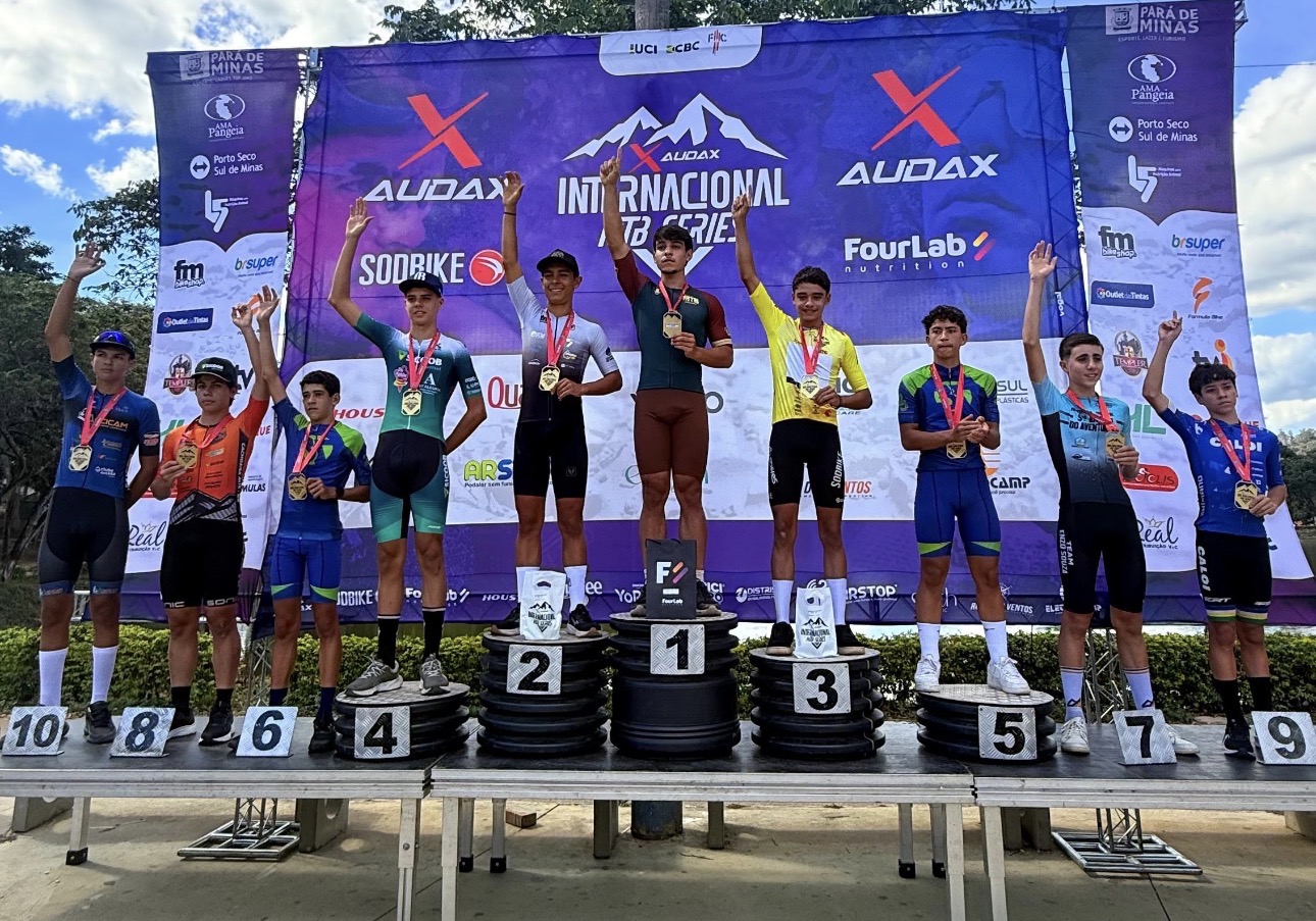 Cauã Moreno brilha em etapa internacional de MTB e mantém liderança do campeonato
