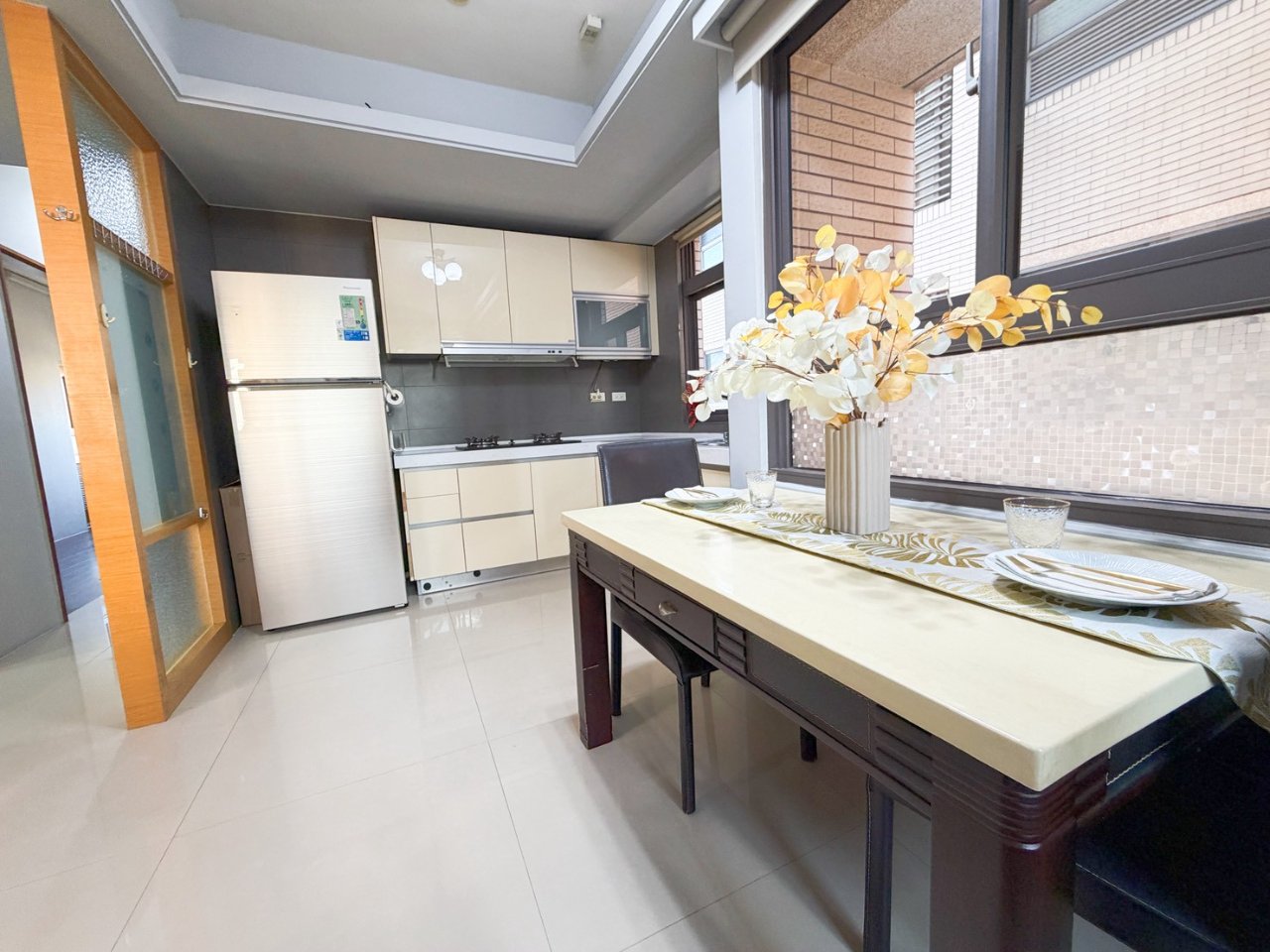 台中西區 國美特區【宏台美術館】 3房 室內照片