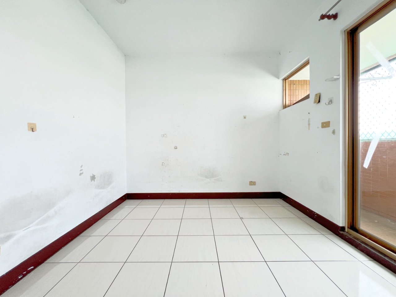 台中草屯鎮 3房 華廈 室內照片