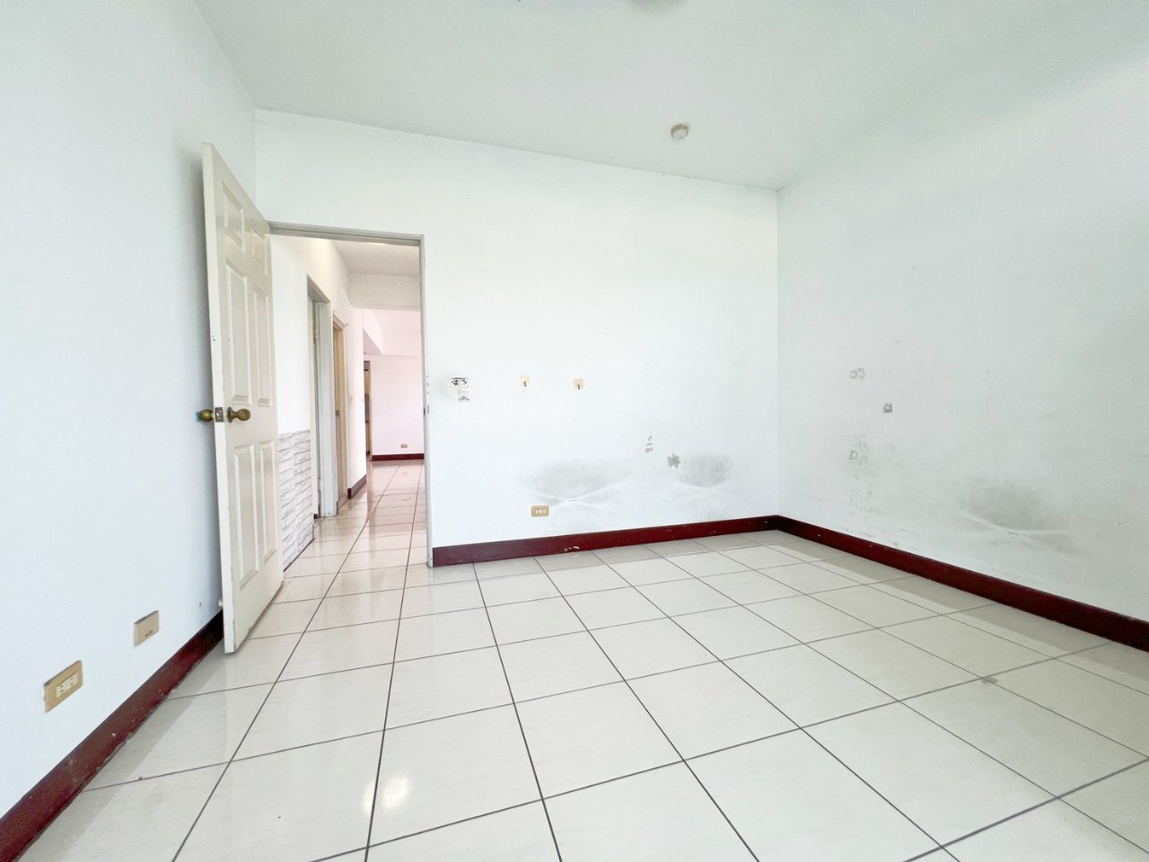 台中草屯鎮 3房 華廈 室內照片