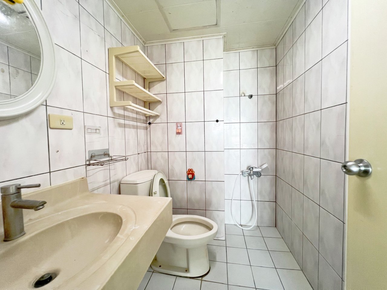 台中草屯鎮 3房 華廈 室內照片