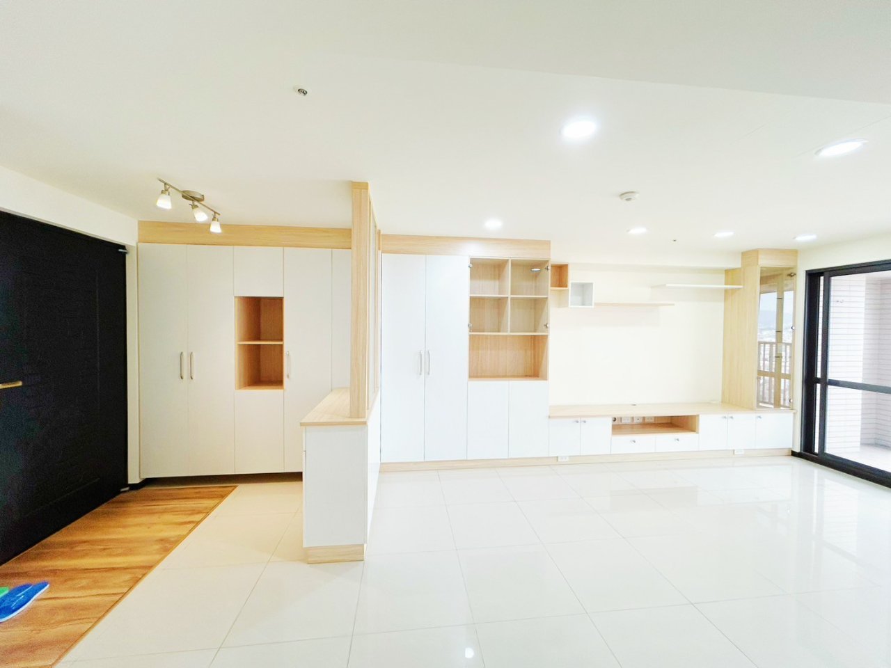 台中大里區 景川匯 3房 客廳