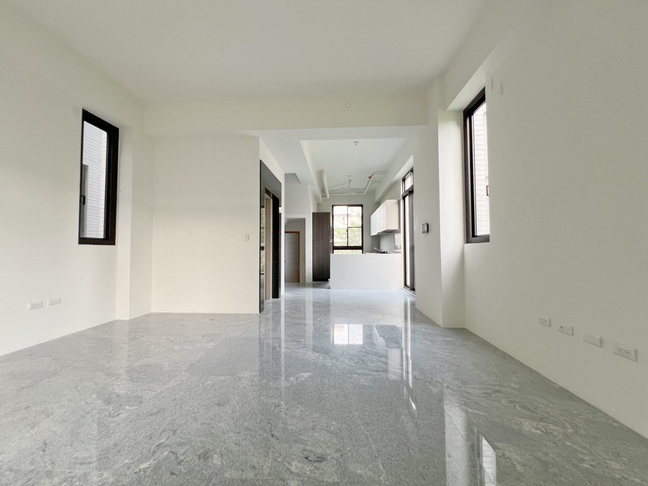 台中北屯區 基創御山 4房 別墅 外觀實拍