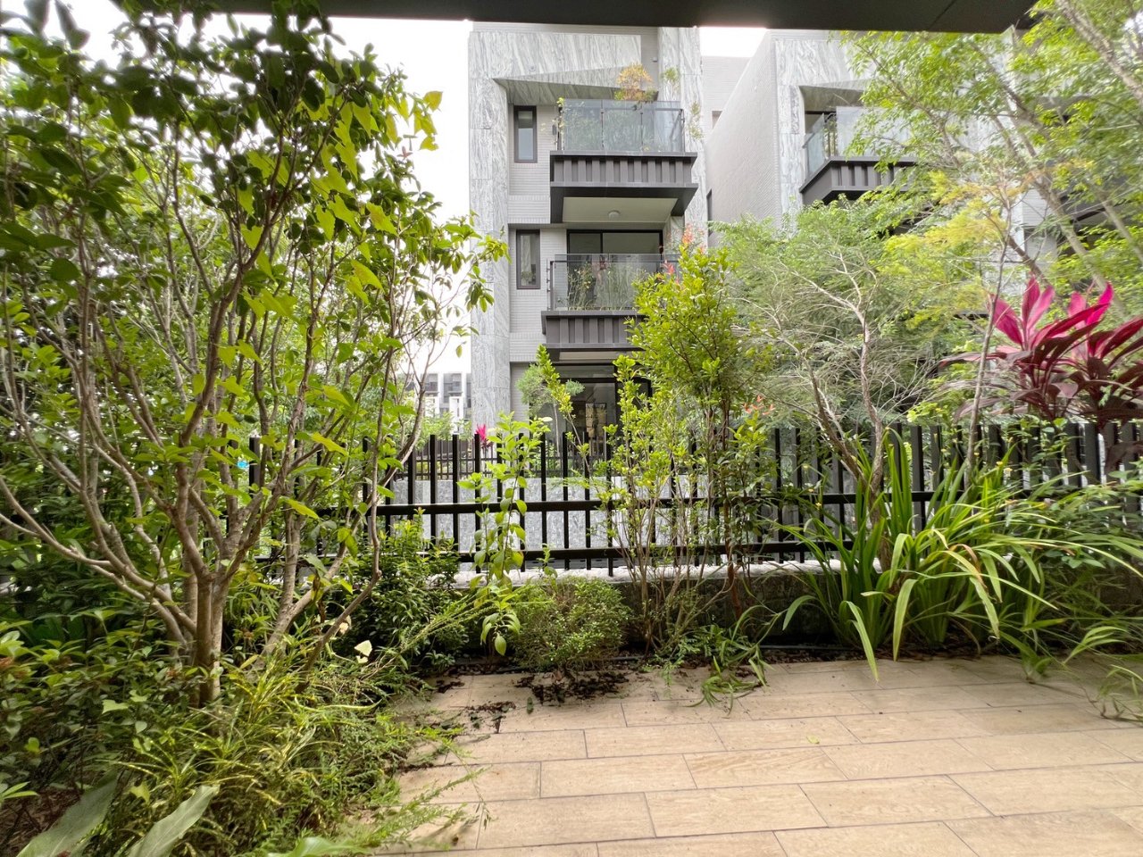 台中北屯區 基創御山 4房 別墅 外觀實拍