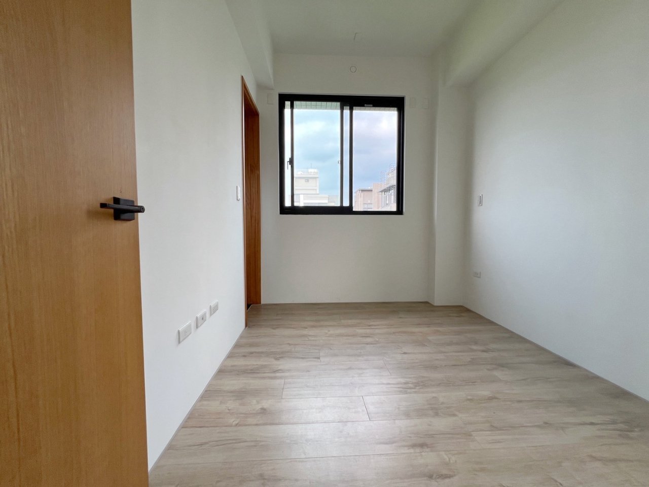 台中北屯區 基創御山 4房 別墅 外觀實拍