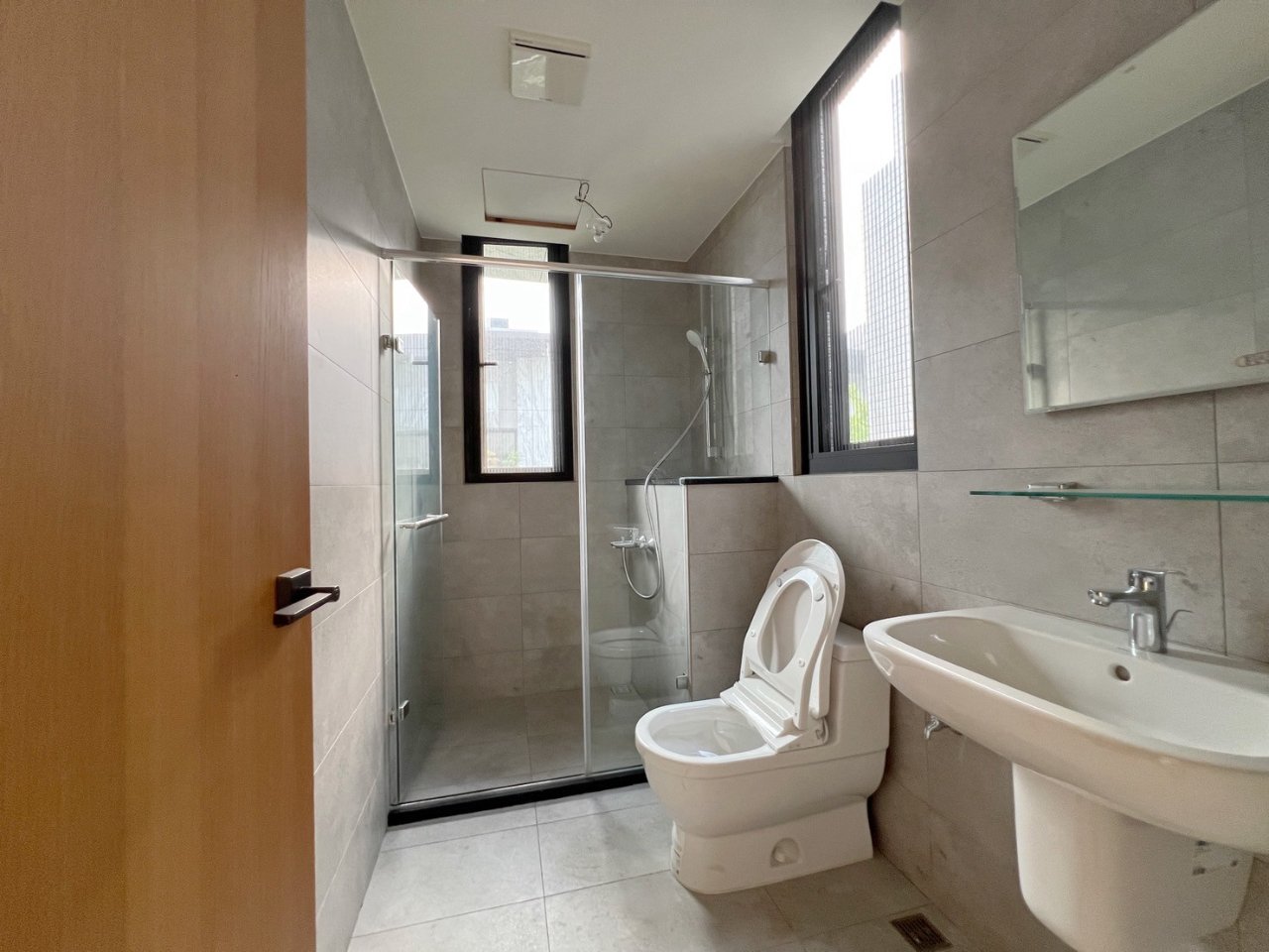 台中北屯區 基創御山 4房 別墅 外觀實拍