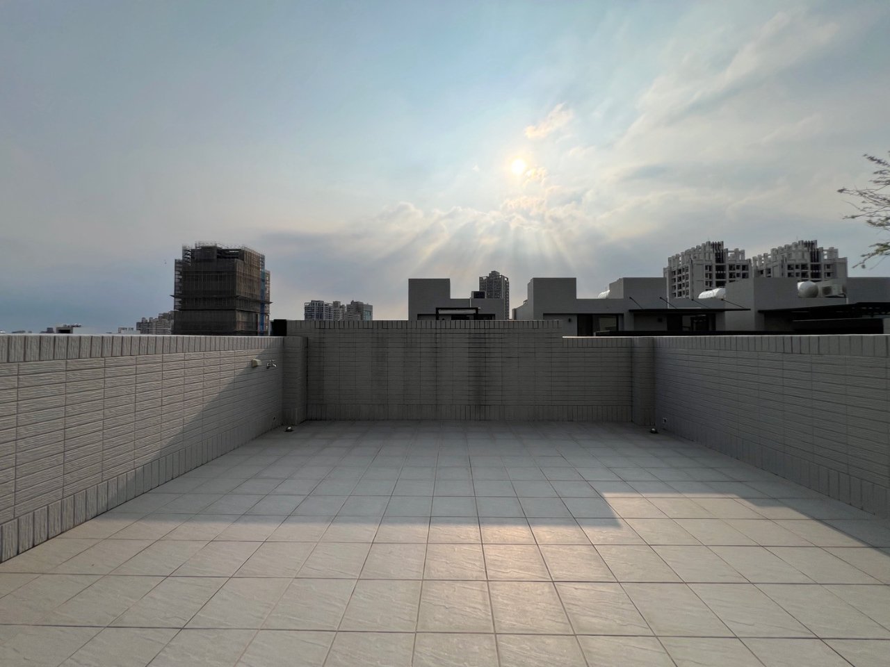 台中北屯區 基創御山 4房 別墅 外觀實拍