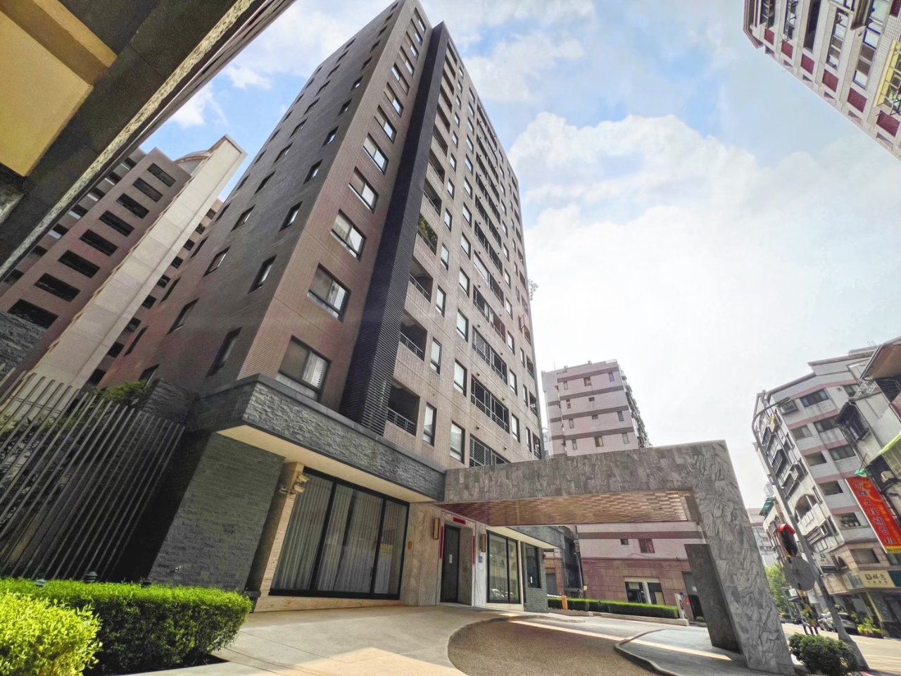 台中藝術生活宅 獨家|國美館【由鉅AZ學生活】高樓大三房已租平車