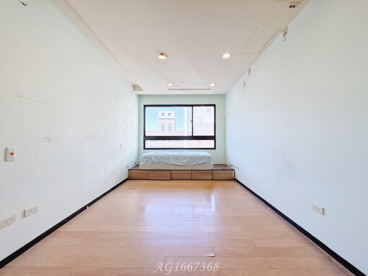 台中西區 由鉅AZ學生活 3房 室內照片