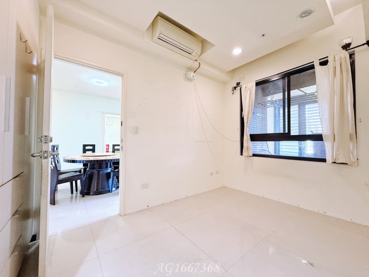 台中西區 由鉅AZ學生活 3房 室內照片