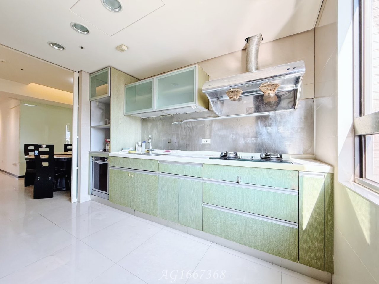 台中西區 由鉅AZ學生活 3房 室內照片