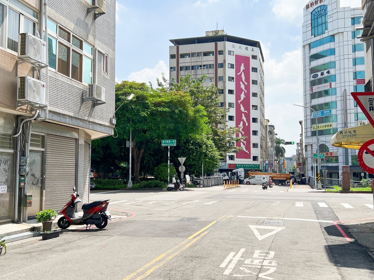 台中西區 4房 透天厝 室內照片