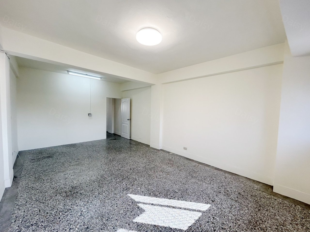 台中西區 2房 透天厝 浴室