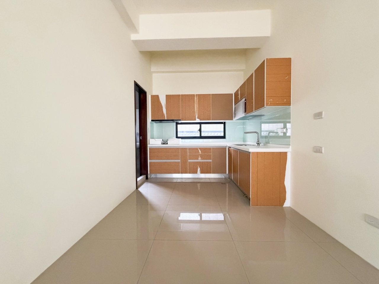 台中沙鹿區 4房 別墅 廚房餐廳