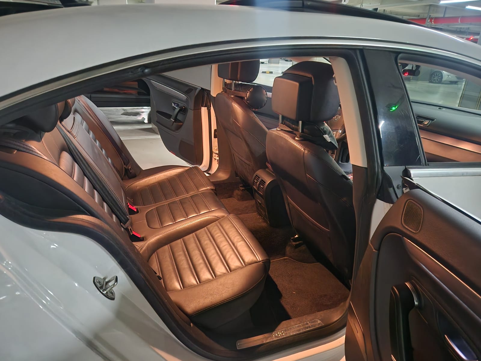 Volkswagen CC 2.0 TDI BlueMotion New Arrival Announcement | Excellent Condition Vehicle for Sale - 3