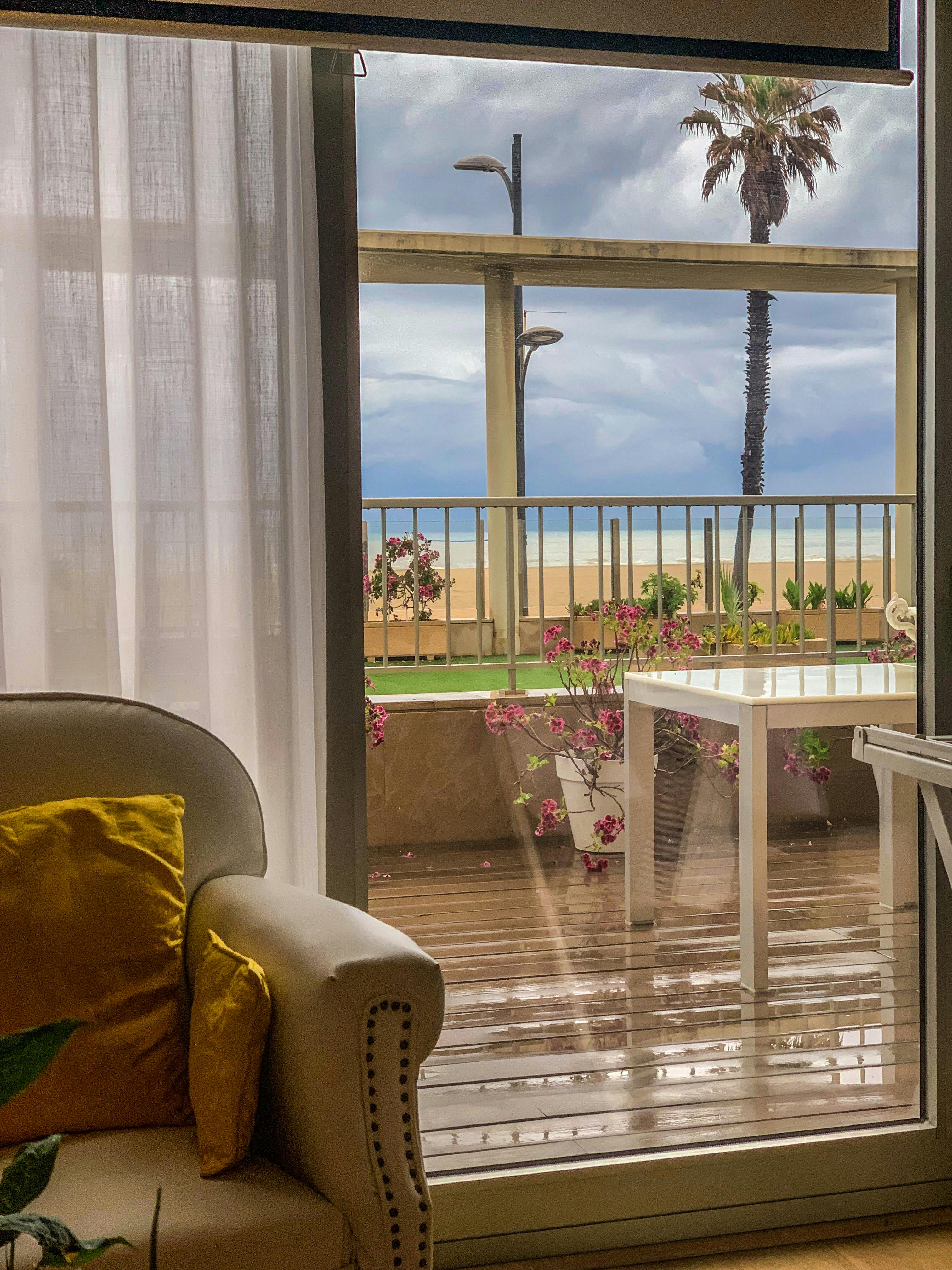Apartamento Moderno Frente al Mar