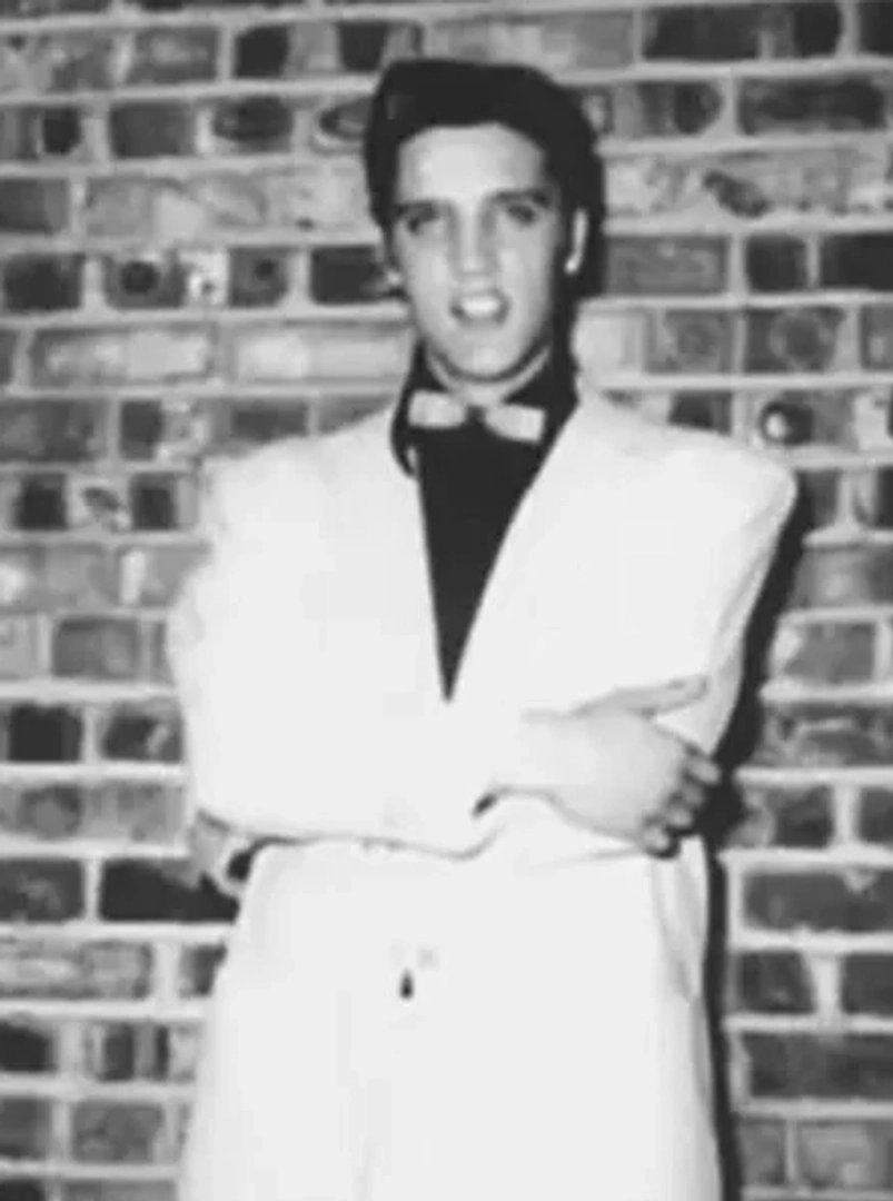Elvis Presley photo
