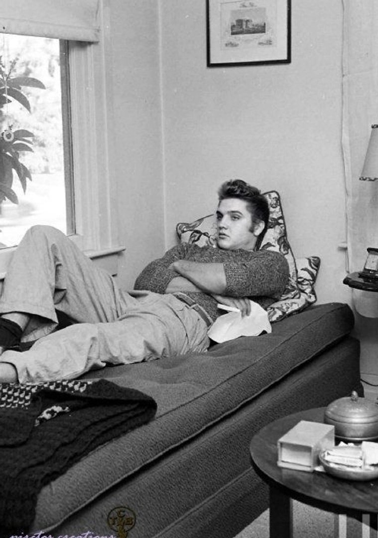 Elvis Presley photo