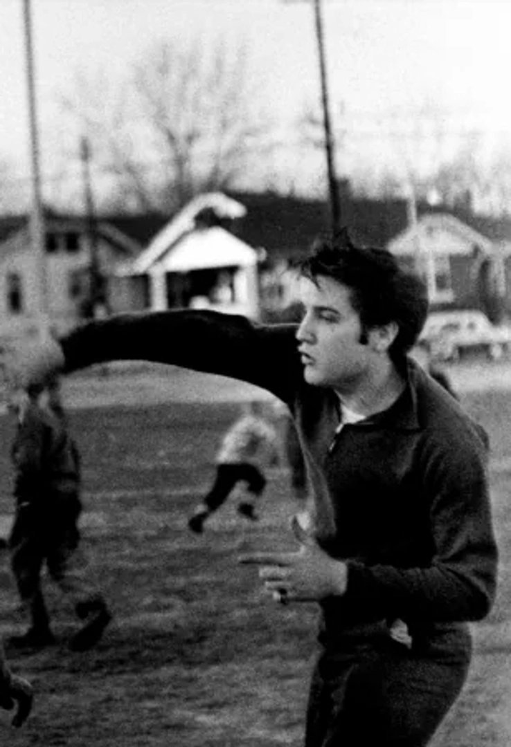 Elvis Presley photo