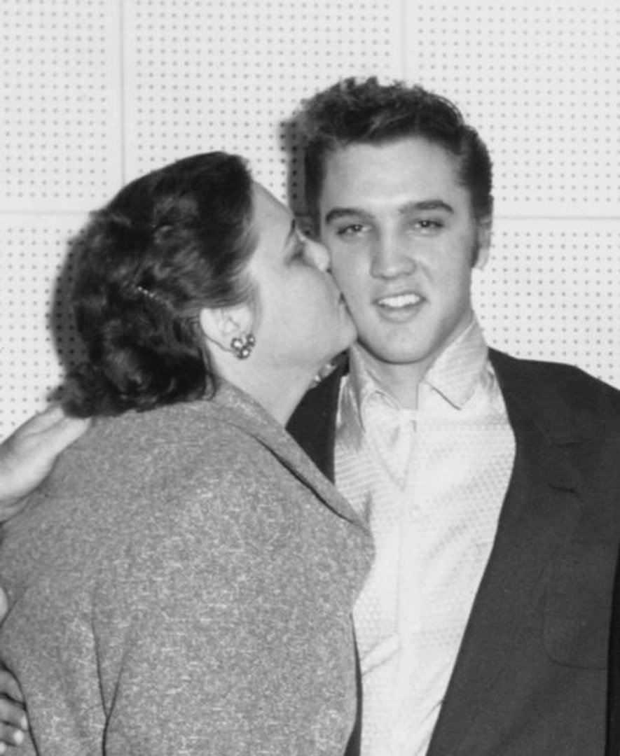 Elvis Presley photo