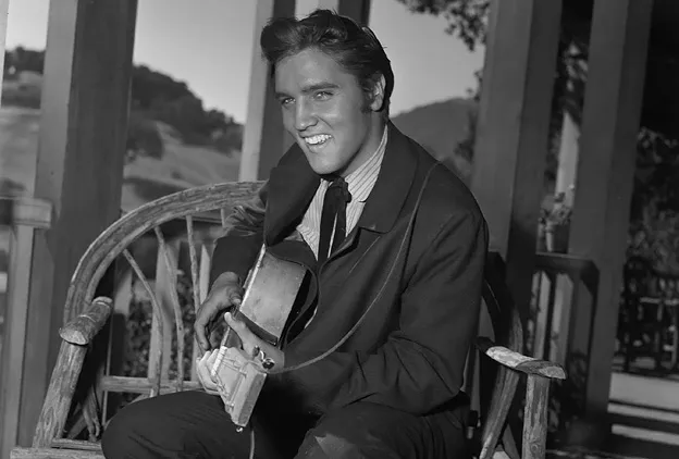 Elvis Presley photo