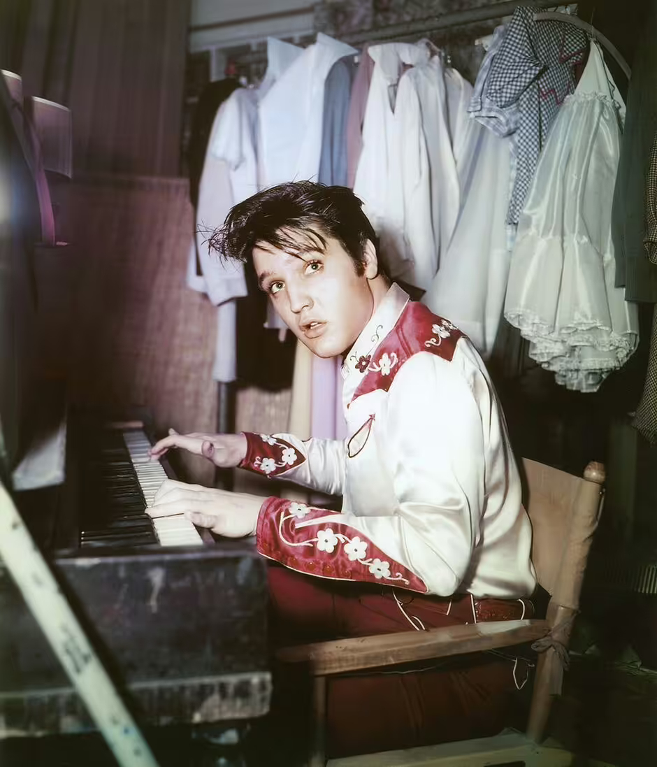 Elvis Presley photo