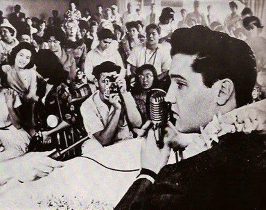 Elvis Presley photo