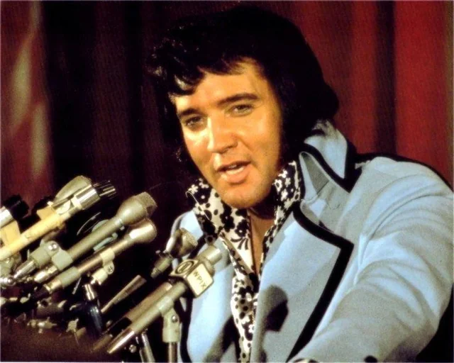Elvis Presley photo