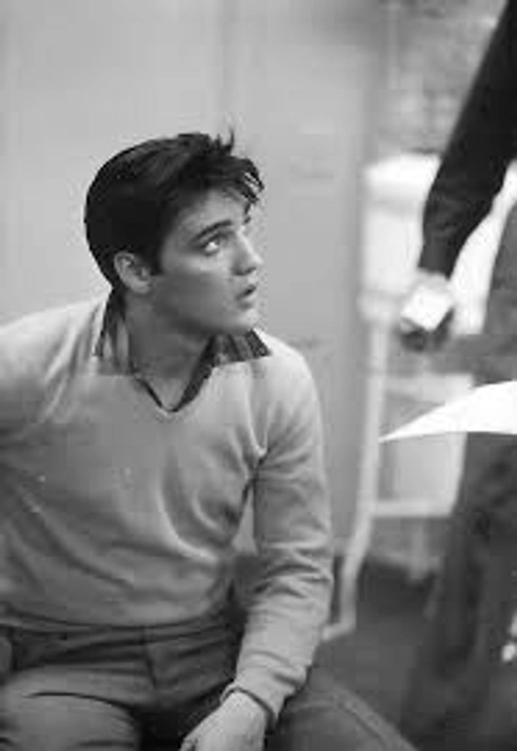 Elvis Presley photo