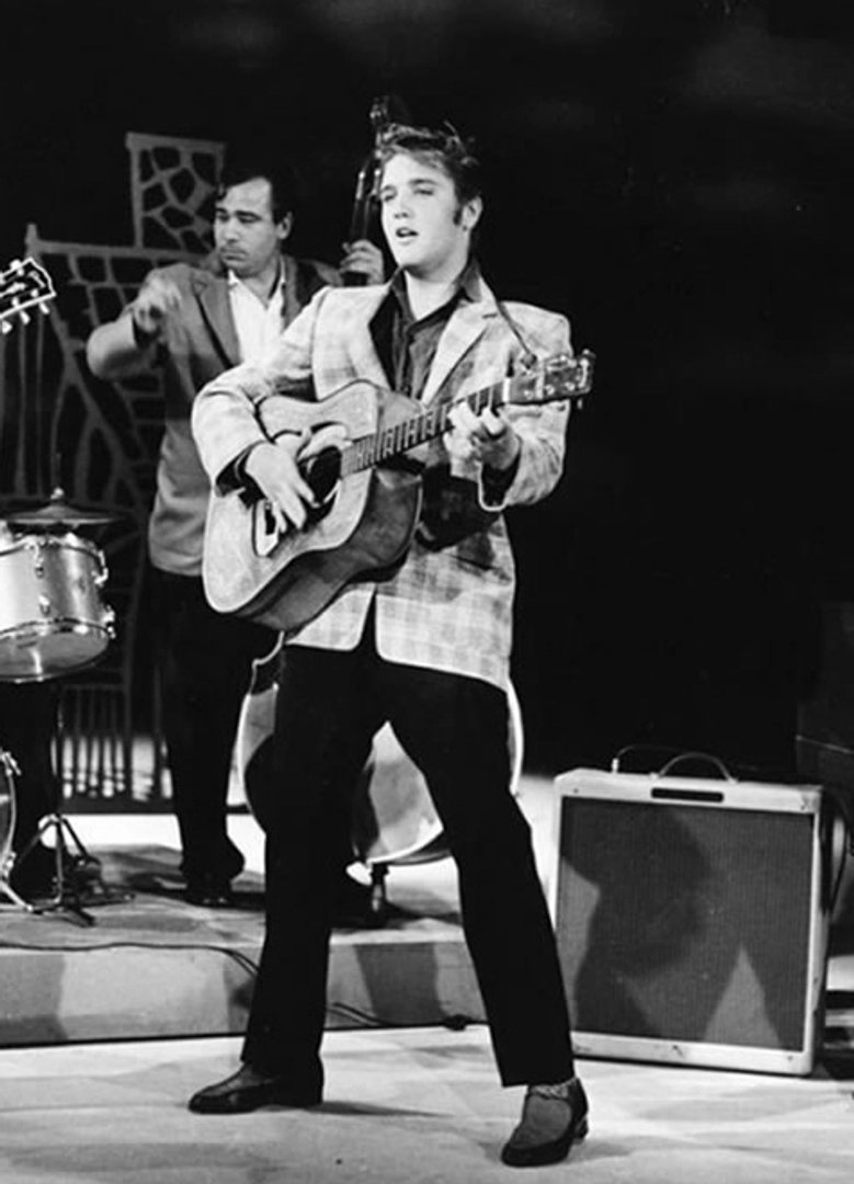 Elvis Presley photo
