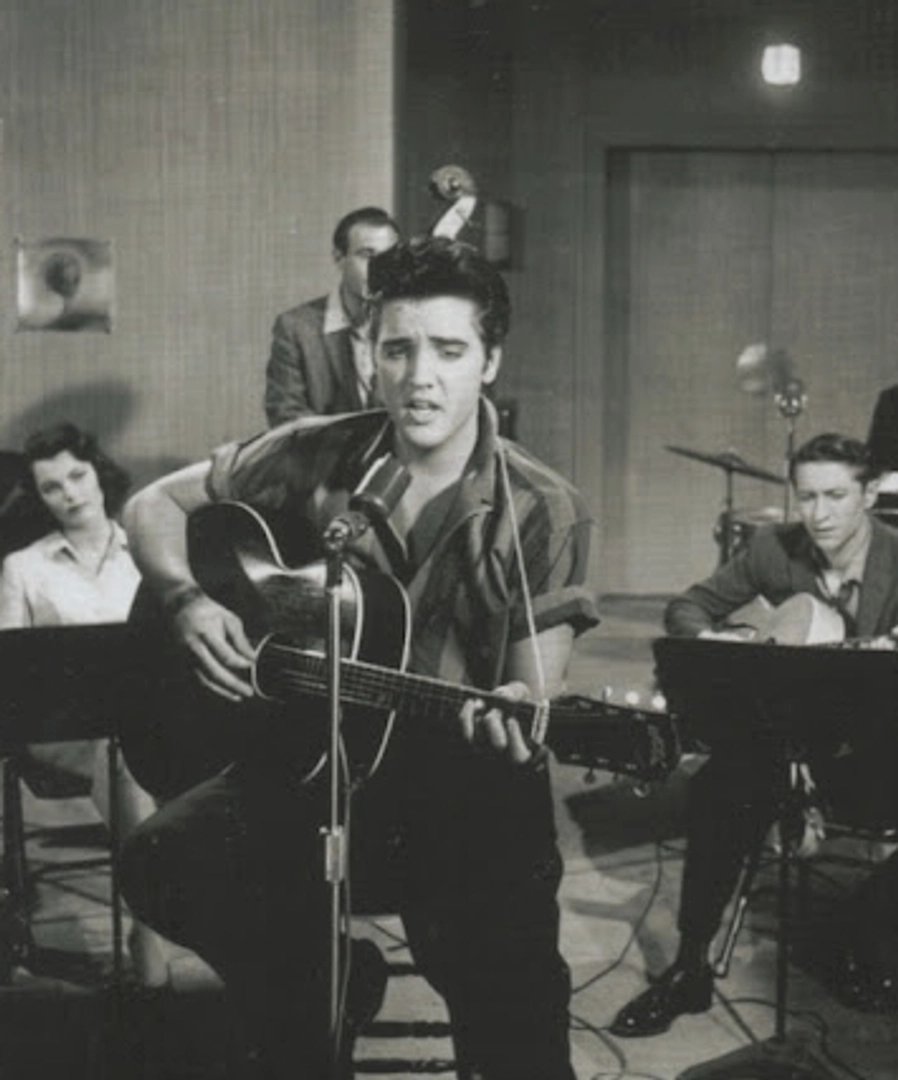 Elvis Presley photo