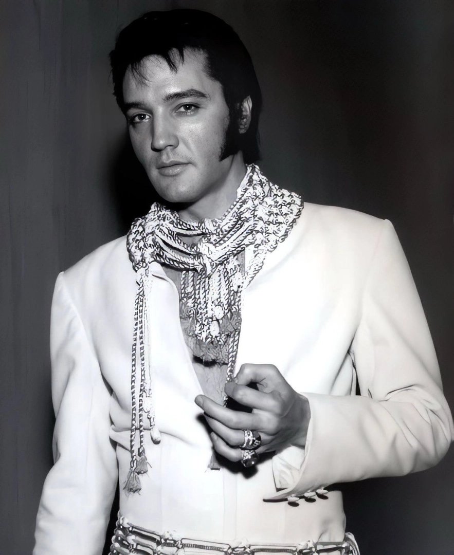 Elvis Presley photo