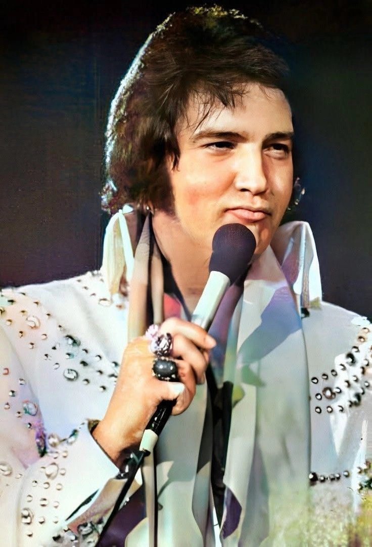 Elvis Presley photo