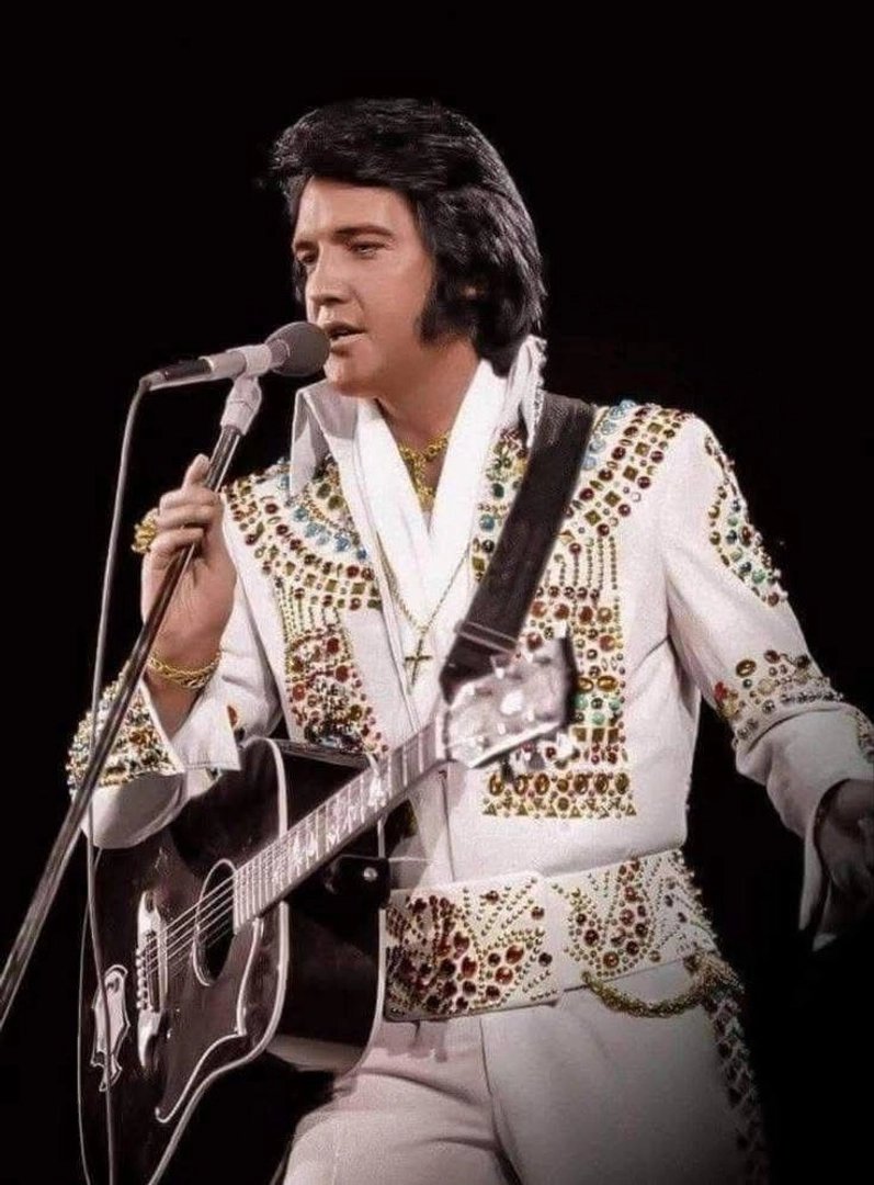 Elvis Presley photo