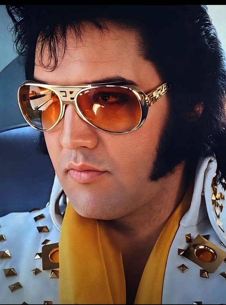 Elvis Presley photo