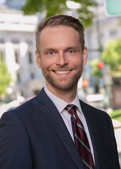 Attorney John W. Menn, Swanson Sweet LLP