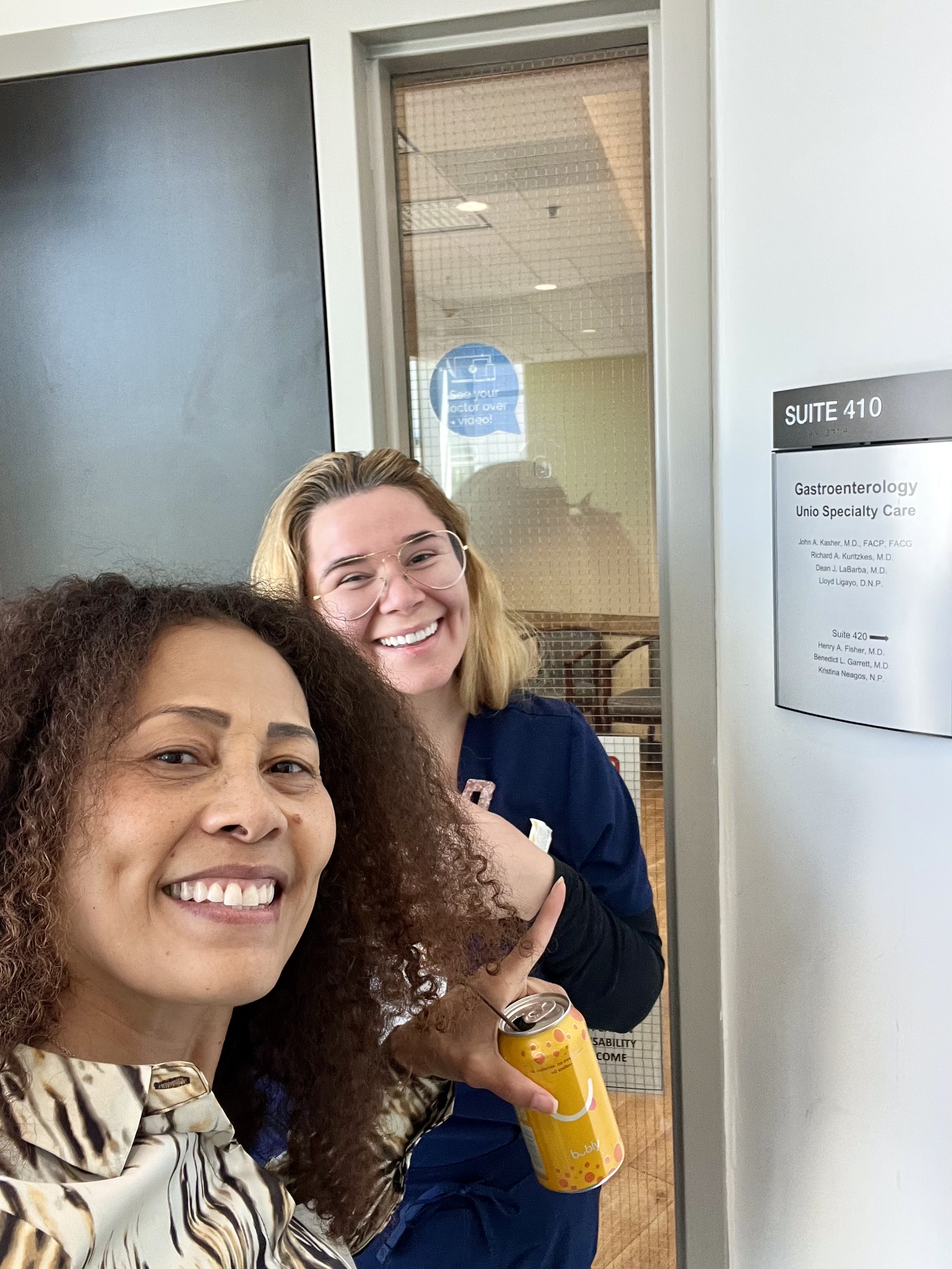 Bunt selfie by Lisa Johnson