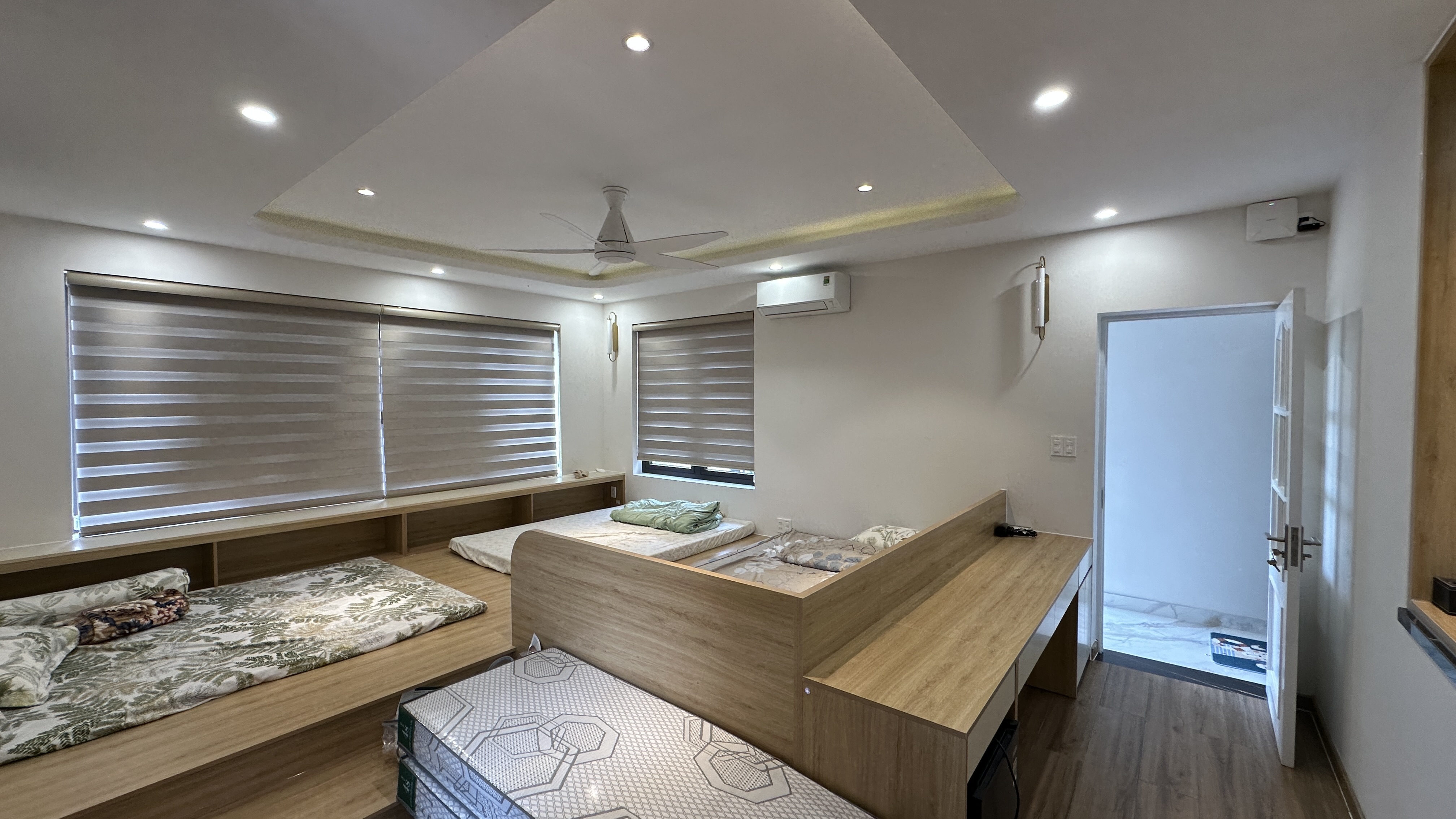 Panorama Family Room - Photo 2