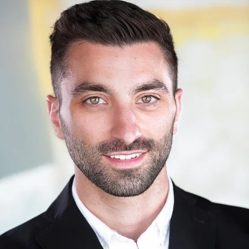 Brian Collins, Rose District real estate agent in Santa Clarita and Los Angeles